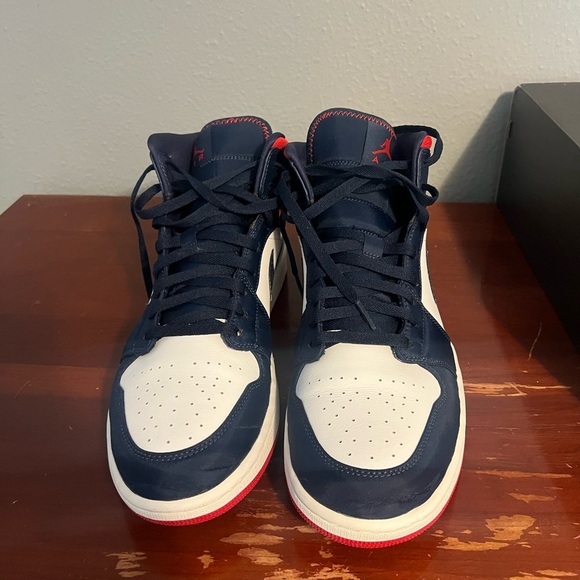 Nike Men's Red, Blue, and White Sneakers Air Jordan 1 mid SE - Picture 2 of 10